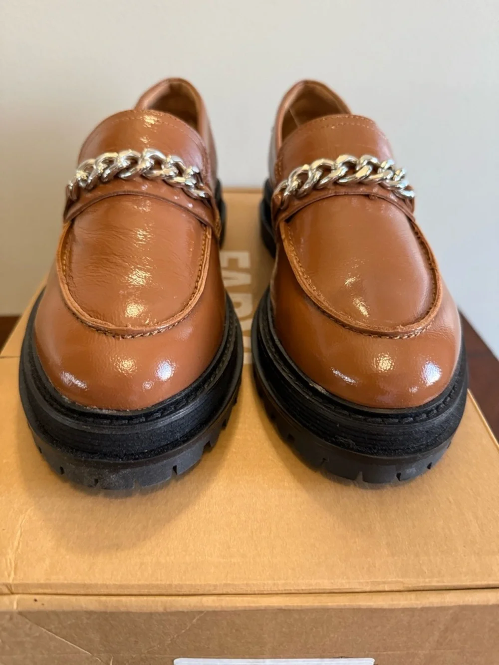 Faryl Farylrobin Raine Brown Cognac Patent Chain Loafers NEW‎
